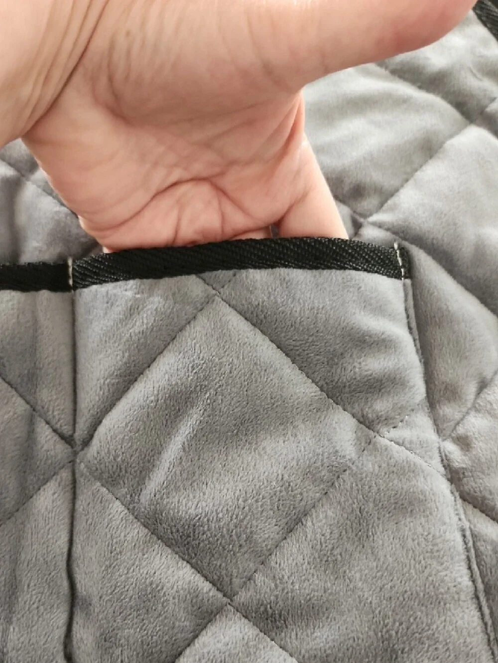Mod Quilted Gray Pet Car Seat Cover